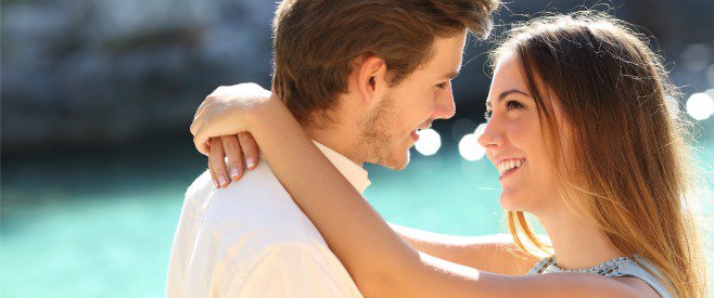【え！キスだけで性病に！？】キスで感染する病気まとめ