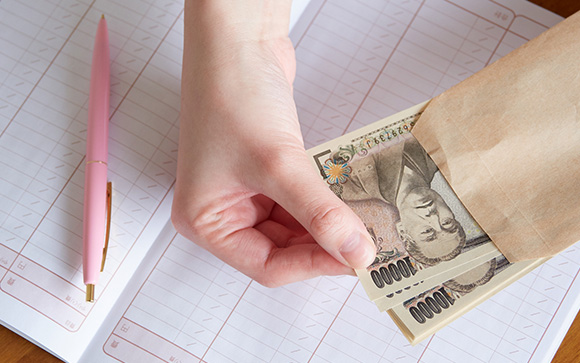 自分のためにお金と時間が使えれば腹も立たない