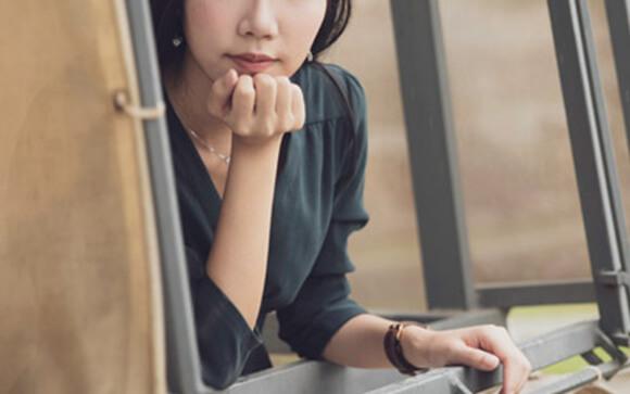 Q.箱ヘル嬢です。お客さんにカップ数を聞かれるのが凄く嫌…