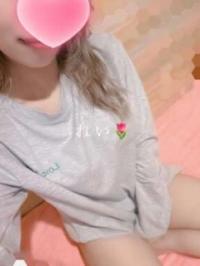 安達れい