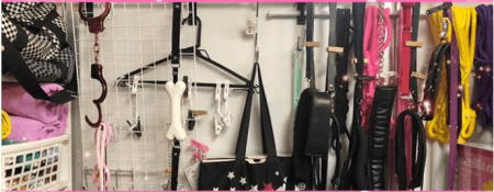 M男君をいじめる豊富な道具の数々!