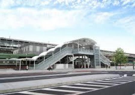 小山駅東口より徒歩5分