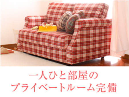 仕事の合間に休憩やお化粧直しをするお部屋は、一人ひとりの女性に個室をご用意しております♪