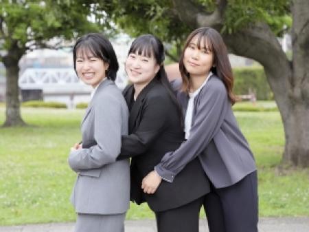 女性スタッフがサポート