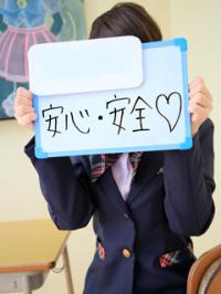 きぃ
