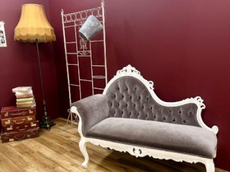 高級感のあるアンティークブース