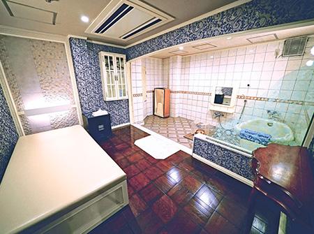 高級店なみの豪華内装