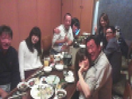居酒屋宴会デート風景